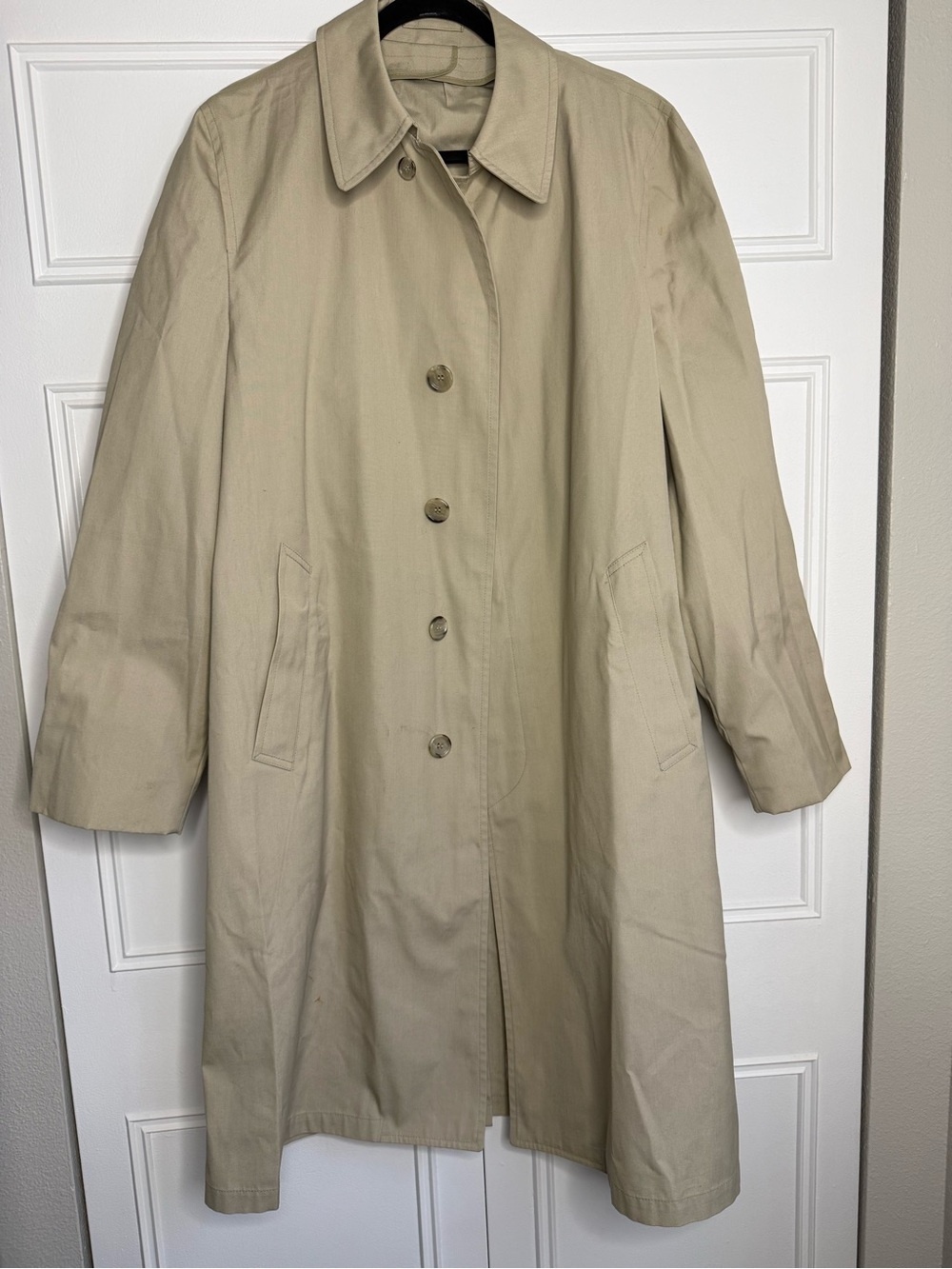 London Fog Beige/Tan Classic Single-Breasted Trench Coat
